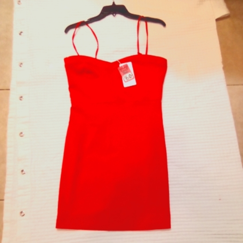 JENNYFER RED DRESS